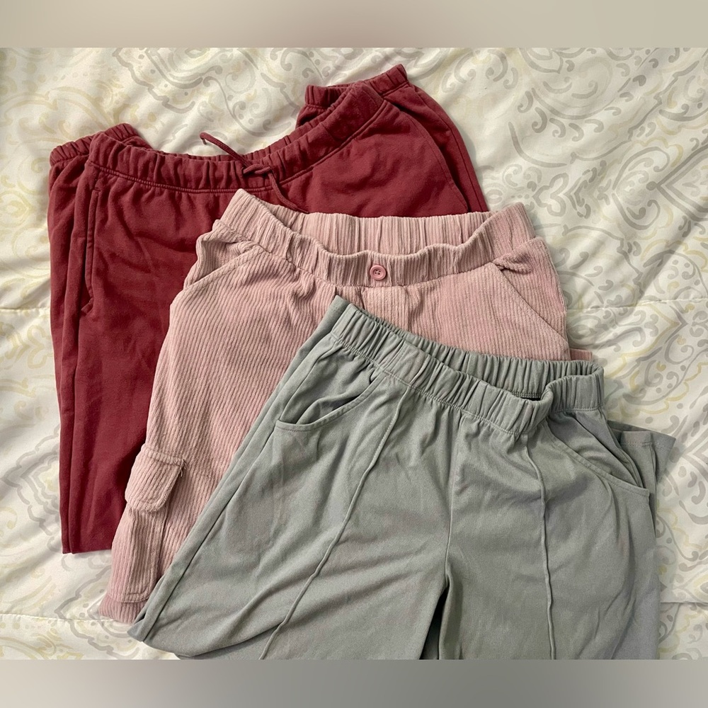 Girls Old Navy and Cat & Jack  Lounge Pants Bundle in Pink, Gray, and Red